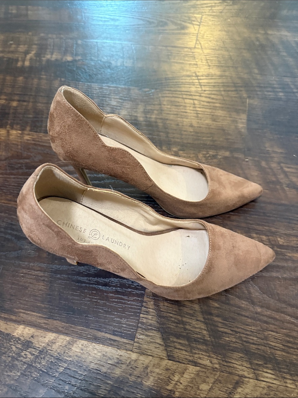 Chinese Laundry Tan Suede Pointed Pump with Stiletto Heel - Picture 2 of 4